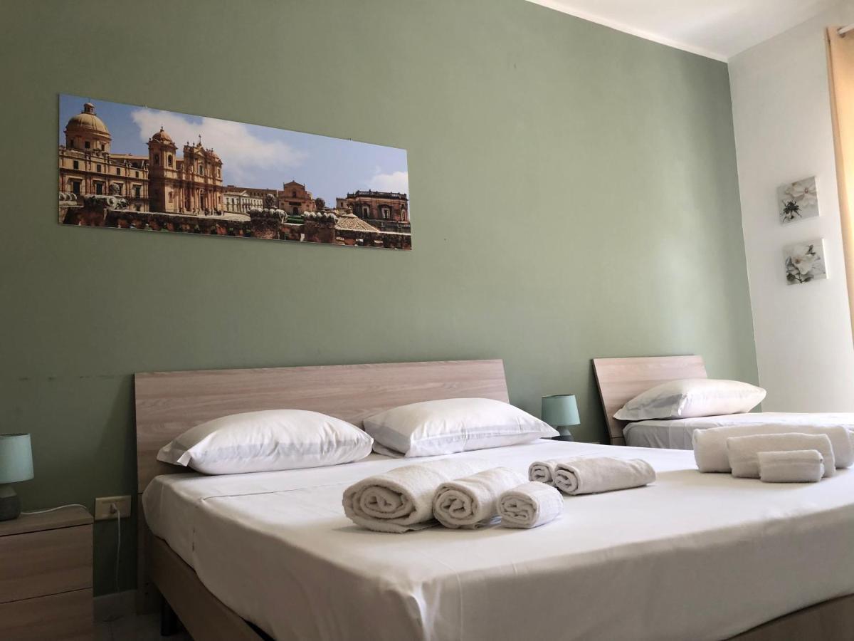 La Madonnina Bed & Breakfast Noto Exterior photo