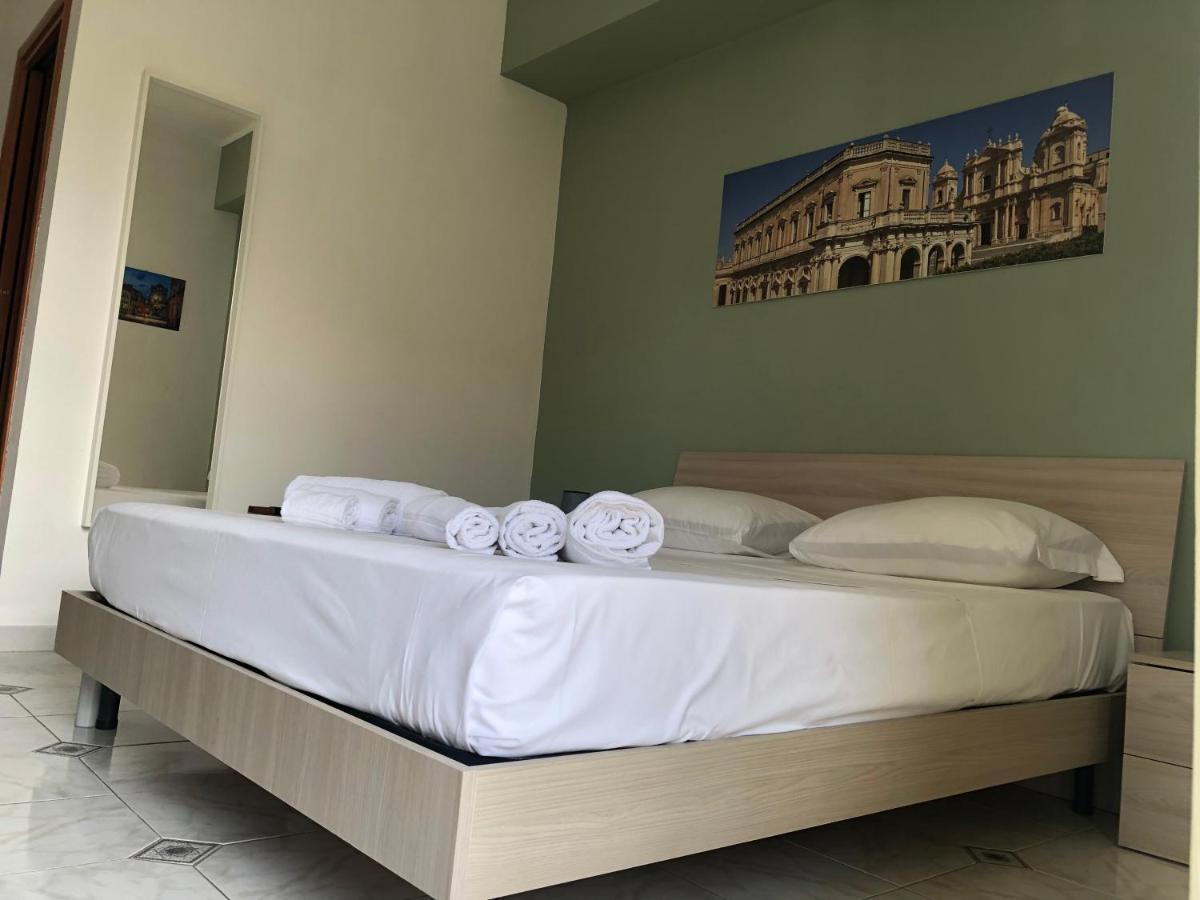 La Madonnina Bed & Breakfast Noto Exterior photo